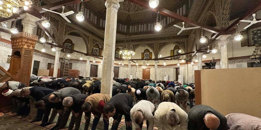 موعد أذان العشاء اليوم الخميس 1 -10 -2026 في القاهرة والمحافظات