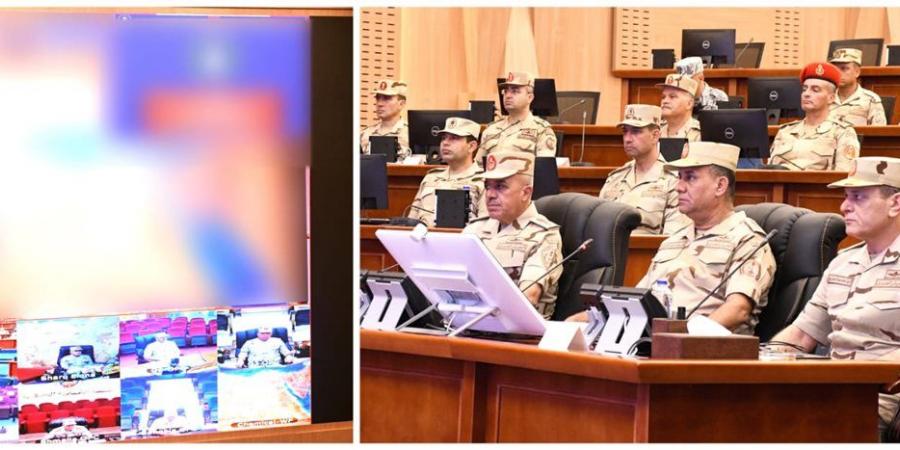 وزير الدفاع يشهد تنفيذ مشروع مراكز القيادة التعبوى لإدارة الحرب الكيميائية (صور)