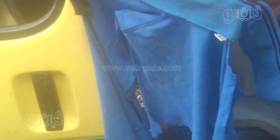 أول صور حصرية لملابس المجني عليه، الطعنات مزقت ملابس الضحية بمسرح جريمة مصر القديمة