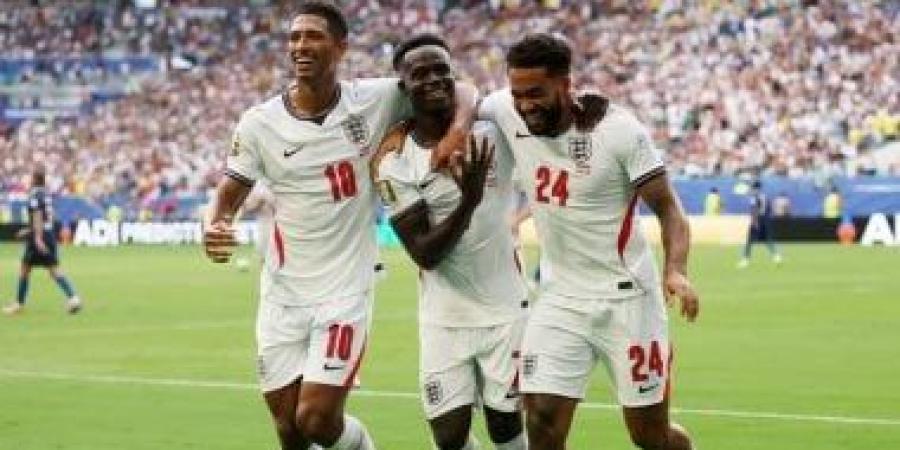 سابقة تاريخية.. 5 لاعبين من أندية خارج إنجلترا يشاركون مع الأسود الثلاثة