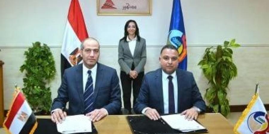 بروتوكول تعاون بين هيئة الكتاب ومحافظة البحيرة لإتاحة الإصدارات بمكتبات مصر العامة