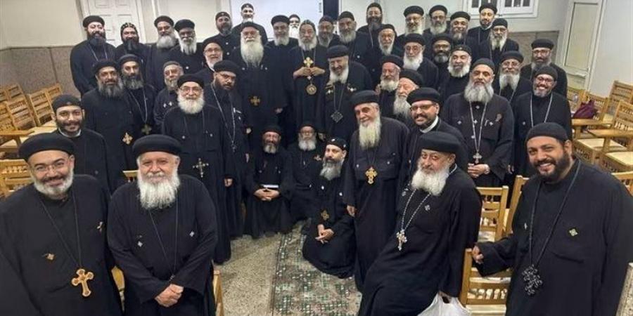 كهنة وسط القاهرة يبحثون مستقبل الخدمة في زمن الذكاء الاصطناعي