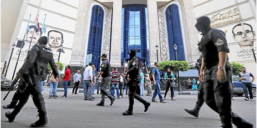 أعضاء في البرلمان الأوروبي يطالبون بضمانات قانونية لصحافيي «متصدقش»