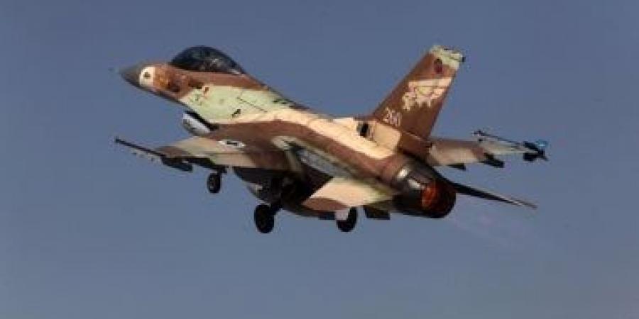 الدفاع العراقية تنفى سقوط مقاتلة «إف 16» خلال الاحتفال بيوم السيادة الوطني