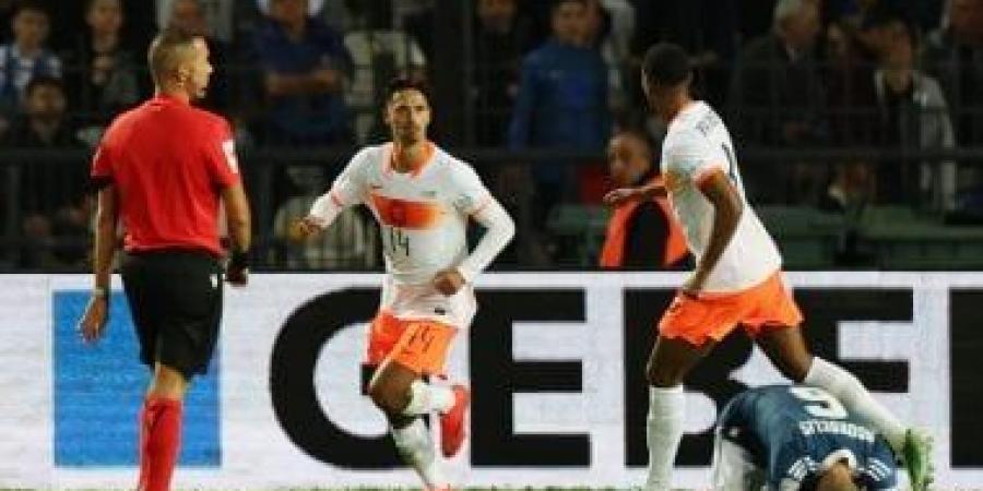 هولندا تخطف تعادلاً قاتلاً أمام اليونان 2-2 في دوري الأمم الأوروبية