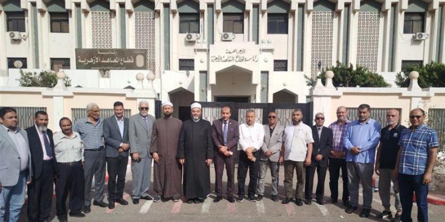 احتفالًا بذكرى انتصارات أكتوبر،قافلة تعليمية أزهرية لـ حلايب وشلاتين وأبو رماد