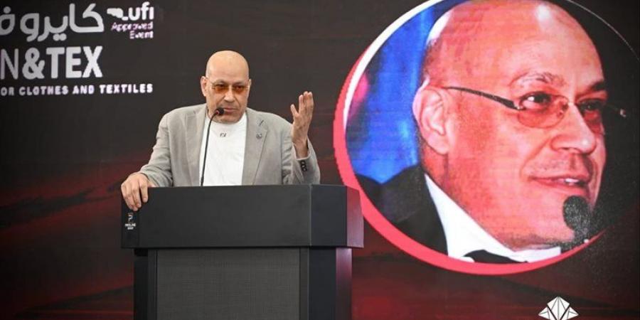 محمد الشريف: تطور صناعة الملابس المصرية يعكس قدرتها على المنافسة والتوسع بالأسواق الخارجية