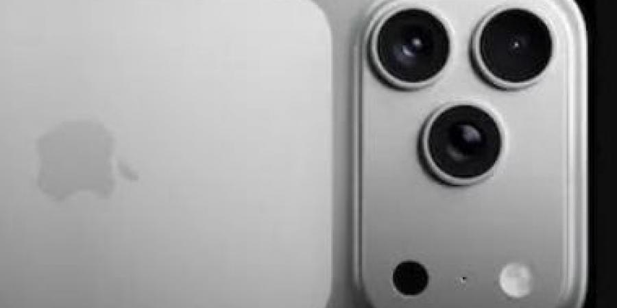 هاتف iPhone 18 Pro يحقق مبيعات جيدة فى الصين لثلاثة أسباب