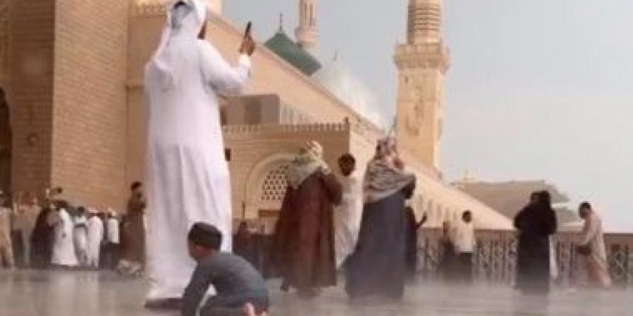 «أرصاد» السعودية: أمطار غزيرة وسيول على مكة والمدينة اليوم.. فيديو