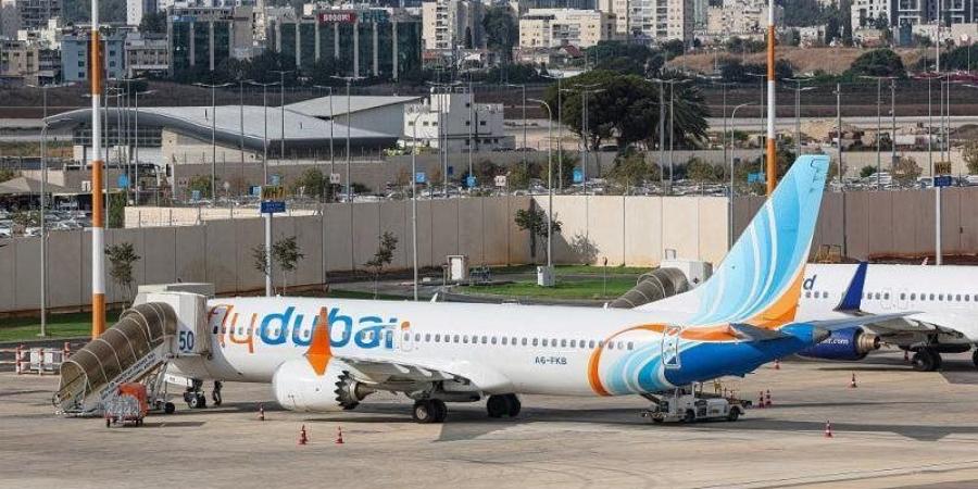 الصور الأولى لمساعد طيار رحلة "فلاي دبي" بعد السيطرة عليه داخل الطائرة