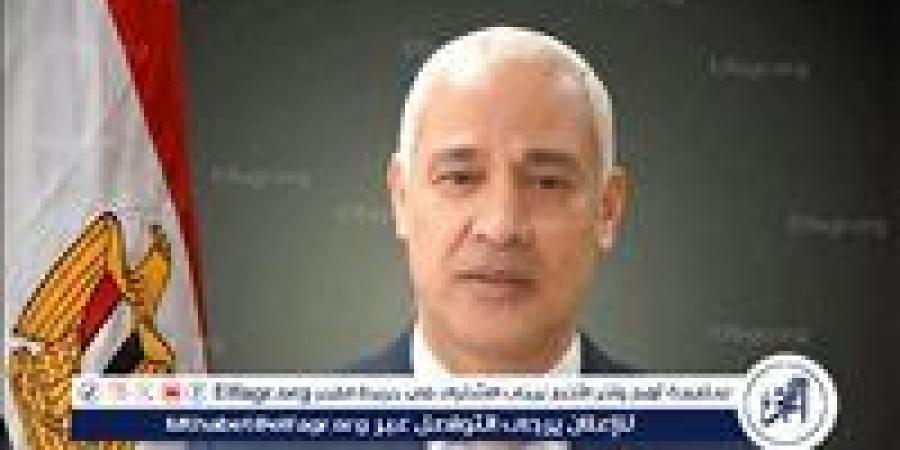 رئيس جامعة أسيوط يهنئ كلية التجارة لاعتماد برنامج نظم معلومات الأعمال كأول برنامج من نوعه