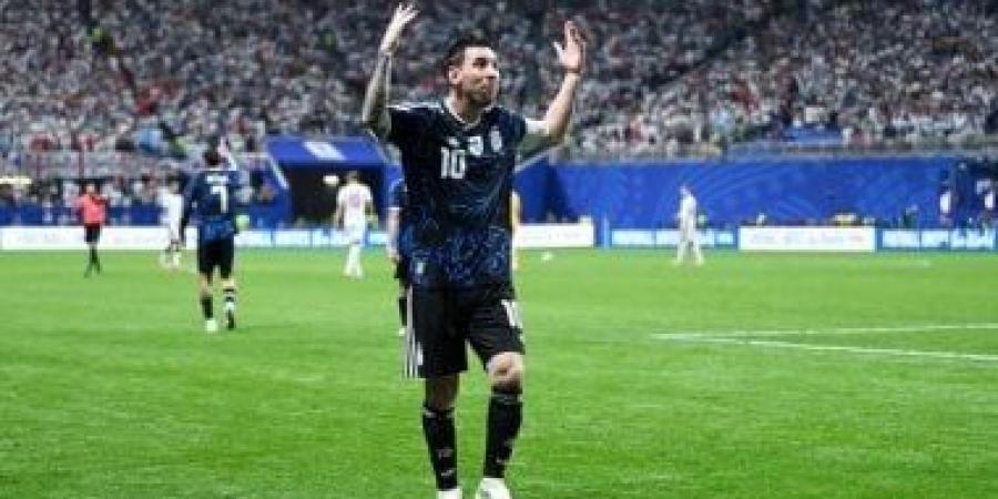 85 ألف مشجع يترقبون ظهور ميسي الأخير مع الأرجنتين