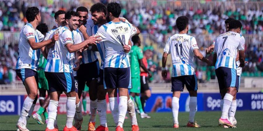 إياد العسقلاني: بيراميدز هدفه التتويج بلقب الدوري وهذا سر نجاح موكوينا