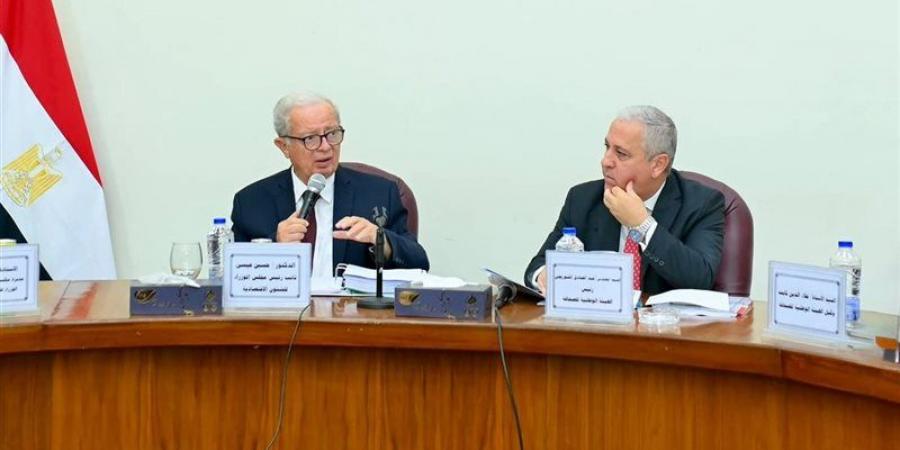 إعادة هيكلة 3 كيانات صحفية.. ماذا يحدث في «دار المعارف» و«الشرق الأوسط» و«القومية للتوزيع»؟