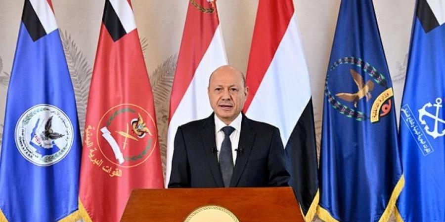 اليمن: العليمي يطلق عملية عسكرية شاملة ضد أنصار الله وسط تقدمهم في ريف تعز