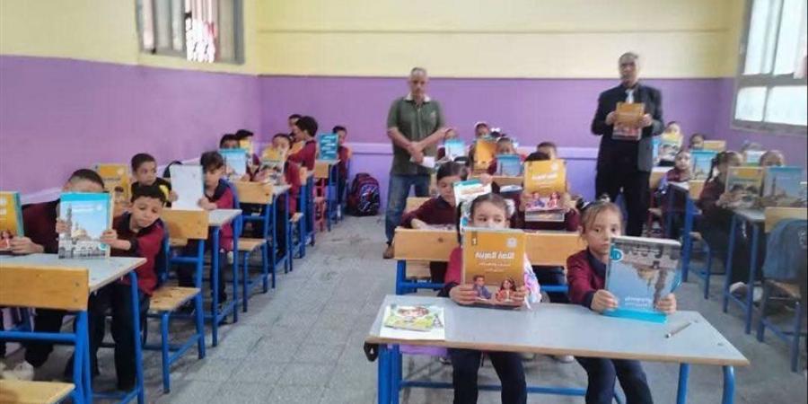 تحرك برلماني جديد بشأن الشكوى من أعباء المناهج والتقييمات