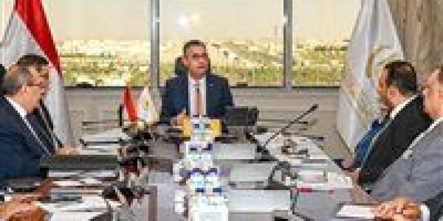 وزير التموين: متابعة مستمرة لتوافر الدقيق الحر وانتظام منظومة إنتاج الخبز الحر والفينو