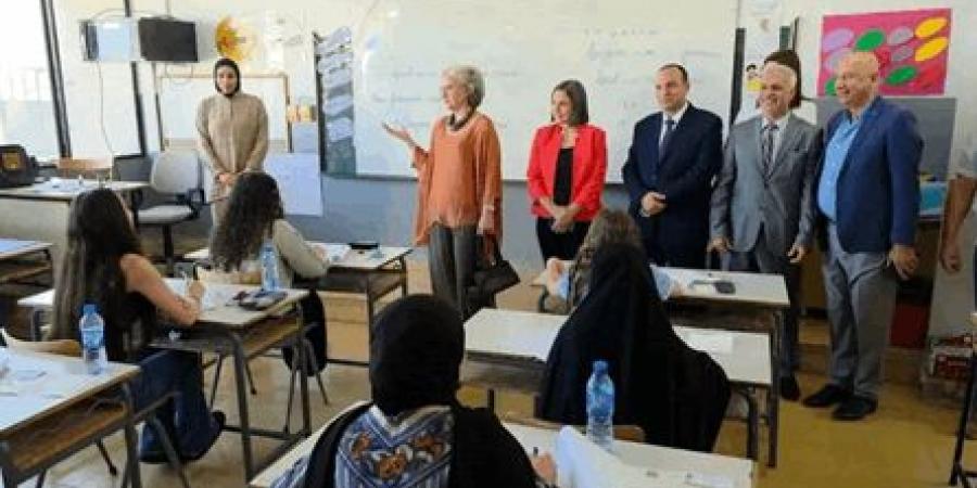 في الخارج.. أزمة بلا حل تهدّد الدراسة الجامعية للطلاب اللبنانيين