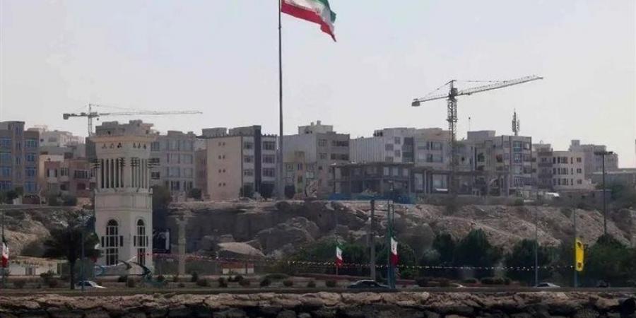 وكالة إيرانية: سماع دوي انفجار قادم من جهة البحر في جزيرة قشم