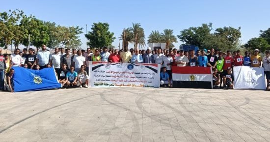 طلاب أزهر أسوان يقطعون 6 كم في سباق اختراق الضاحية بمشاركة 21 معهدا
