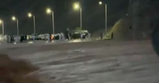 سيول لم تشهدها سيناء من قبل قادمة من نويبع متجهة لوسط سيناء.. فيديو