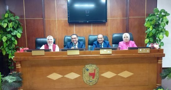 جامعة سوهاج تنظم ندوة حول تنمية وعي الطلاب بالقضايا المجتمعية