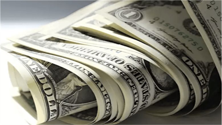 تراجع سعر الدولار اليوم.. تعرف على الأسعار في الأهلي ومصر وCIB