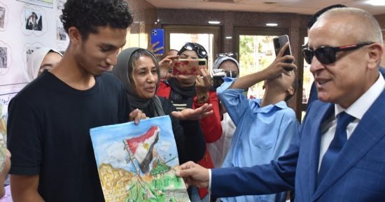 معرض فنى وعروض مميزة فى احتفالية الأقصر بذكرى انتصارات أكتوبر المجيدة.. صور