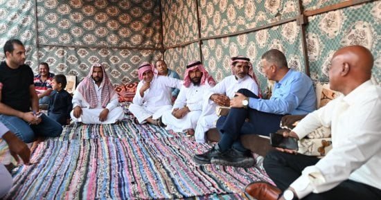 محافظ جنوب سيناء من طابا: دعم الخدمات وتحسين مستوى معيشة الأهالي أولوية