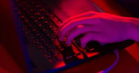 خطوات معرفة إذا كان شخص ما يستخدم صورك على السوشيال ميديا