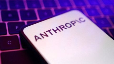 أنثروبيك تستعين بخبراء القانون لتعليم وكلاء الذكاء الاصطناعي فن التفاوض