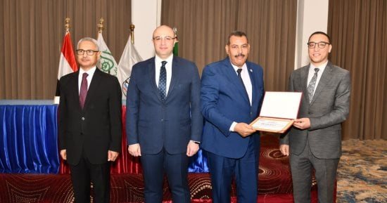 محافظ الفيوم: التعاون بين محافظات شمال الصعيد يفتح آفاقا جديدة للاستثمار الأخضر