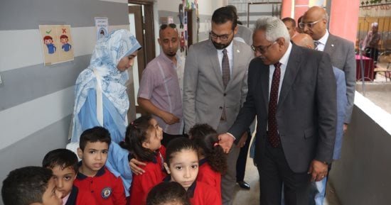 نائب محافظ سوهاج يتابع بدء فعاليات الحملة القومية للتطعيم ضد الحصبة الألمانية