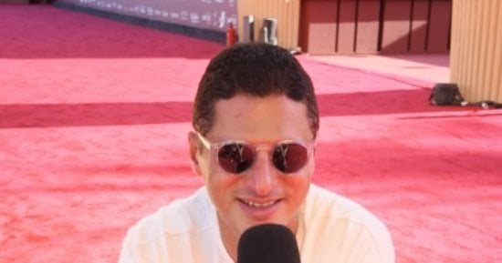 عمرو منسى لـ اليوم السابع: أدعو كريم عبد العزيز كل سنة.. وكل النجوم مرحب بهم بالجونة