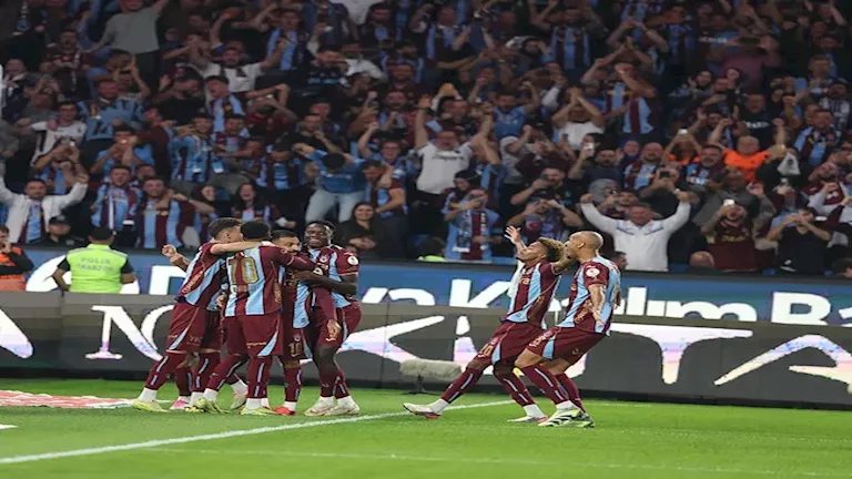 لحظة بلحظة.. طرابزون سبور ضد كوبس في دوري المؤتمر 3-1.. (بداية الشوط الثاني)