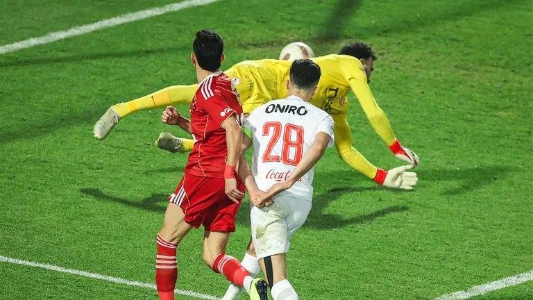 11 لاعبا جديدا يشاركون في قمة الأهلي والزمالك الليلة