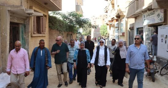السكرتير العام تتابع تنفيذ الخطة الاستثمارية وتطوير الخدمات والمرافق بمدينة كفر شكر