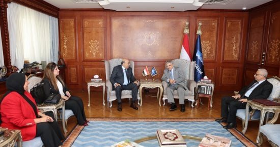 قناة السويس وشركة بتروتريد تبحثان تعزيز التعاون المُشترك