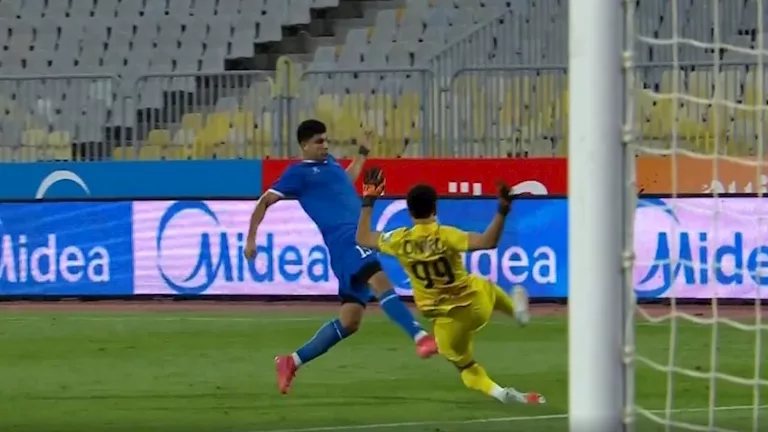 مصدر يكشف سبب رحيل أحمد عبد المقصود عن بترول أسيوط بعد الخسارة أمام الزمالك