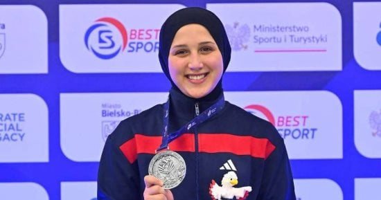 حكاية رؤى الطاهر ابنة الشرقية بطلة الكاراتيه بعد حصد فضية العالم للشابات