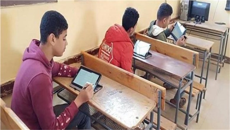 الأوراق المطلوبة لتسلم التابلت المدرسي لطلاب أولى ثانوي 2026/ 2027