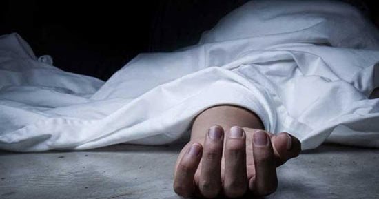 تشييع جثمان فتاة لقيت مصرعها خلال جلسة صلح بين صديقتها وخطيبها بشبرا الخيمة