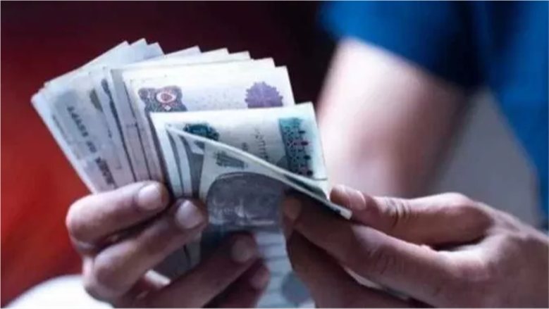 هل تصرف وزارة العمل منحة للعمالة غير المنتظمة بمناسبة نصر أكتوبر؟