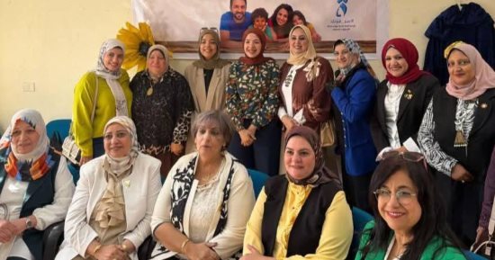 محافظ المنيا: دعم المرأة وتمكينها اقتصاديا أولوية لبناء أسرة مستقرة