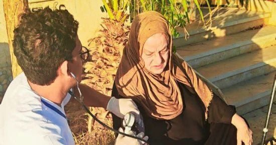 الرعاية الصحية بجنوب سيناء تقدم الخدمات الطبية المنزلية ضمن مشروع «رعايتك في بيتك»