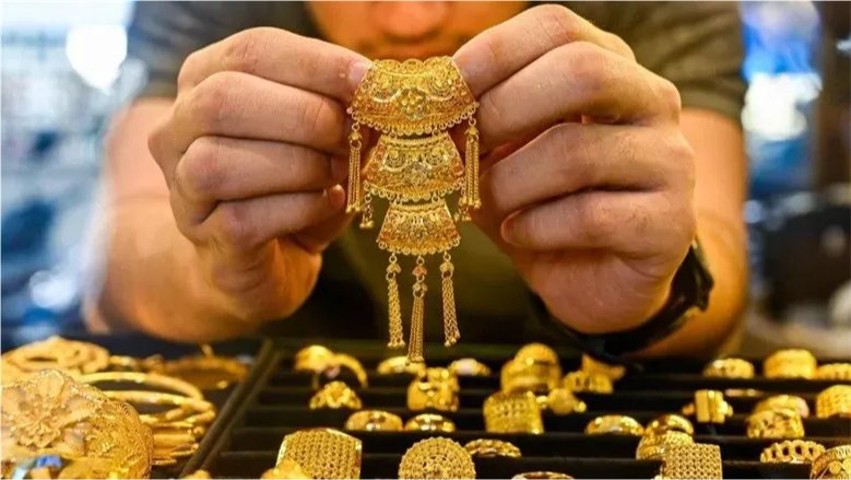 6150 جنيهًا لعيار 21.. الذهب يرتفع محليًا والأوقية عند 4167 دولارًا