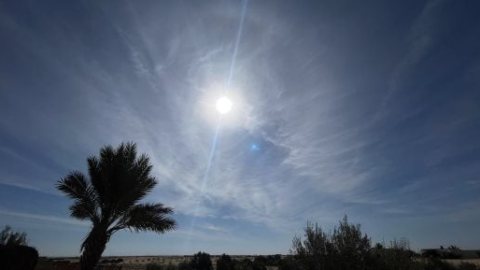 طقس متقلب على شمال سيناء اليوم حار نهارًا مصحوب برياح جنوبية خفيفة
