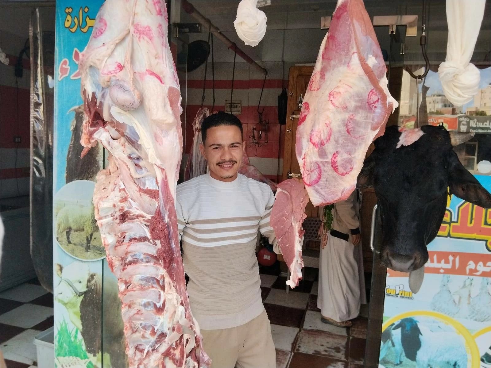 أسعار لحم الماعز والبرقي والبقري اليوم الجمعة في أسواق مطروح